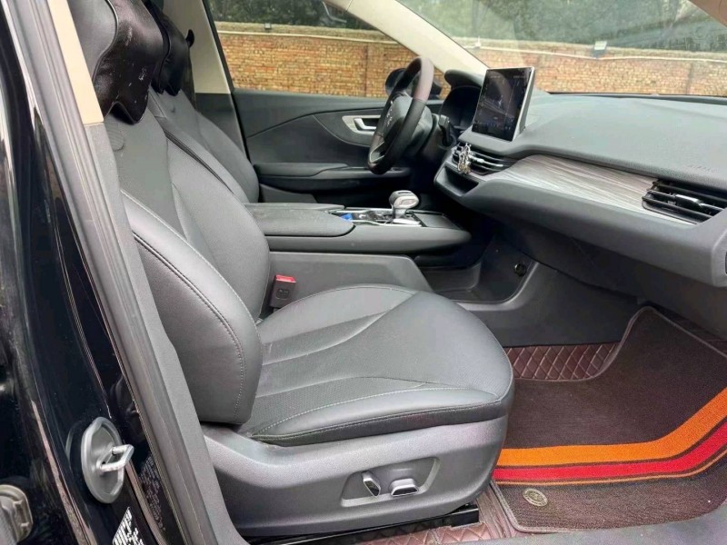 西安25年红旗E-QM58