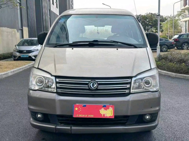 广州18年东风菱智1