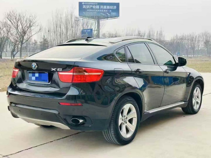 济宁12年宝马X67