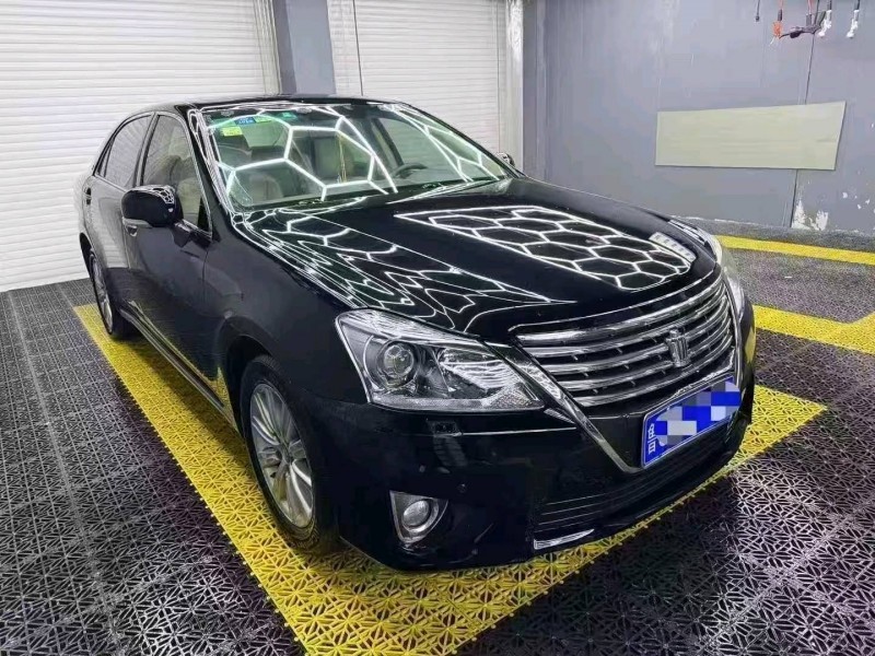 淄博13年丰田皇冠2