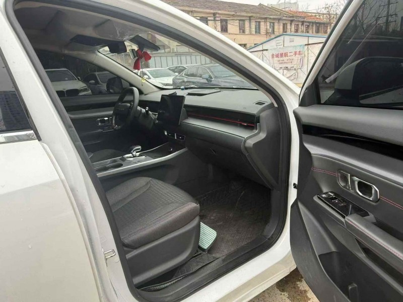 岳阳25年奇瑞捷途5