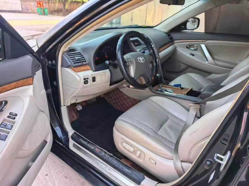 保定13年丰田凯美瑞4