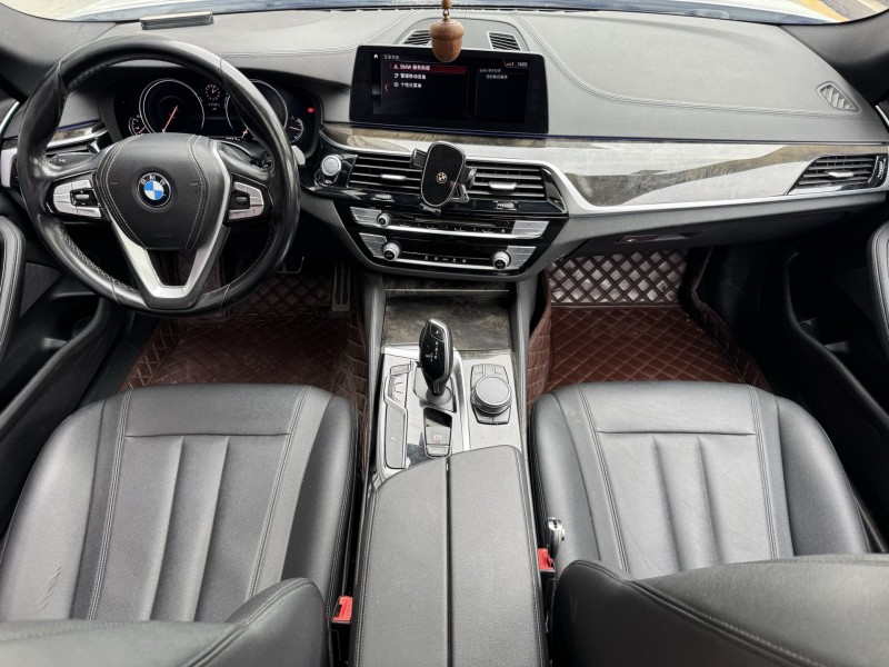 济宁18年宝马5系4