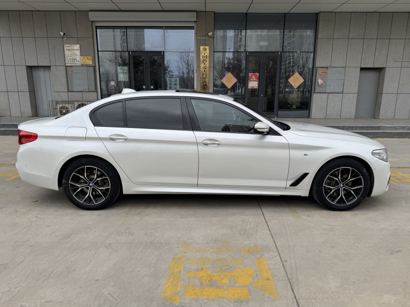 济宁18年宝马5系7