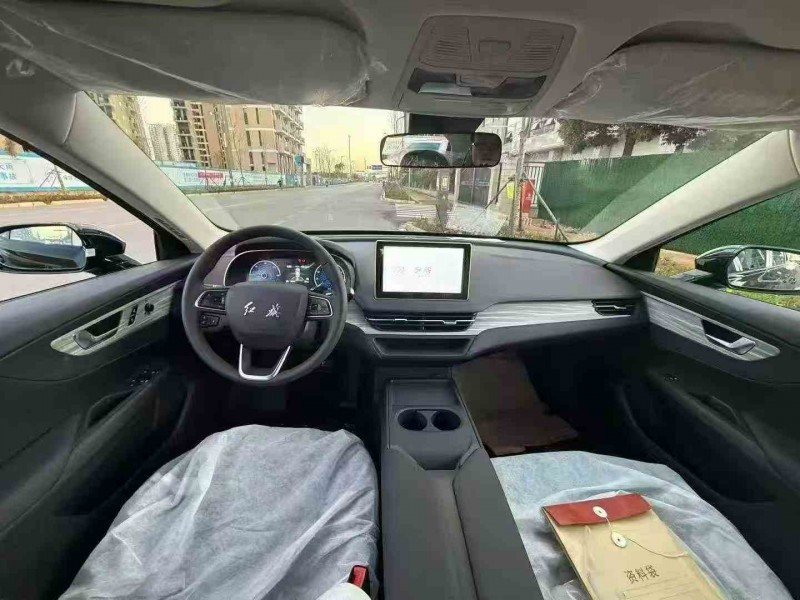 临沧25年红旗E-QM55