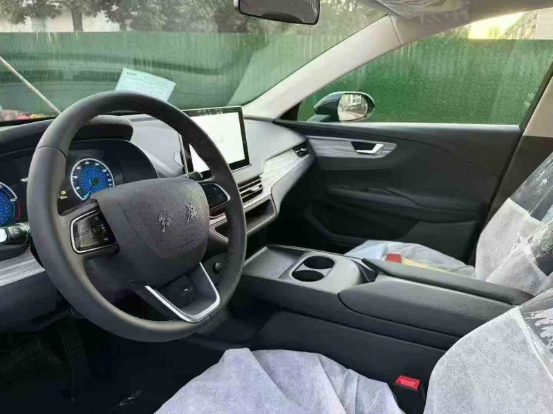 临沧25年红旗E-QM56