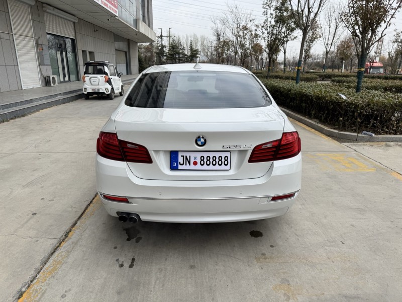 济宁15年宝马5系9