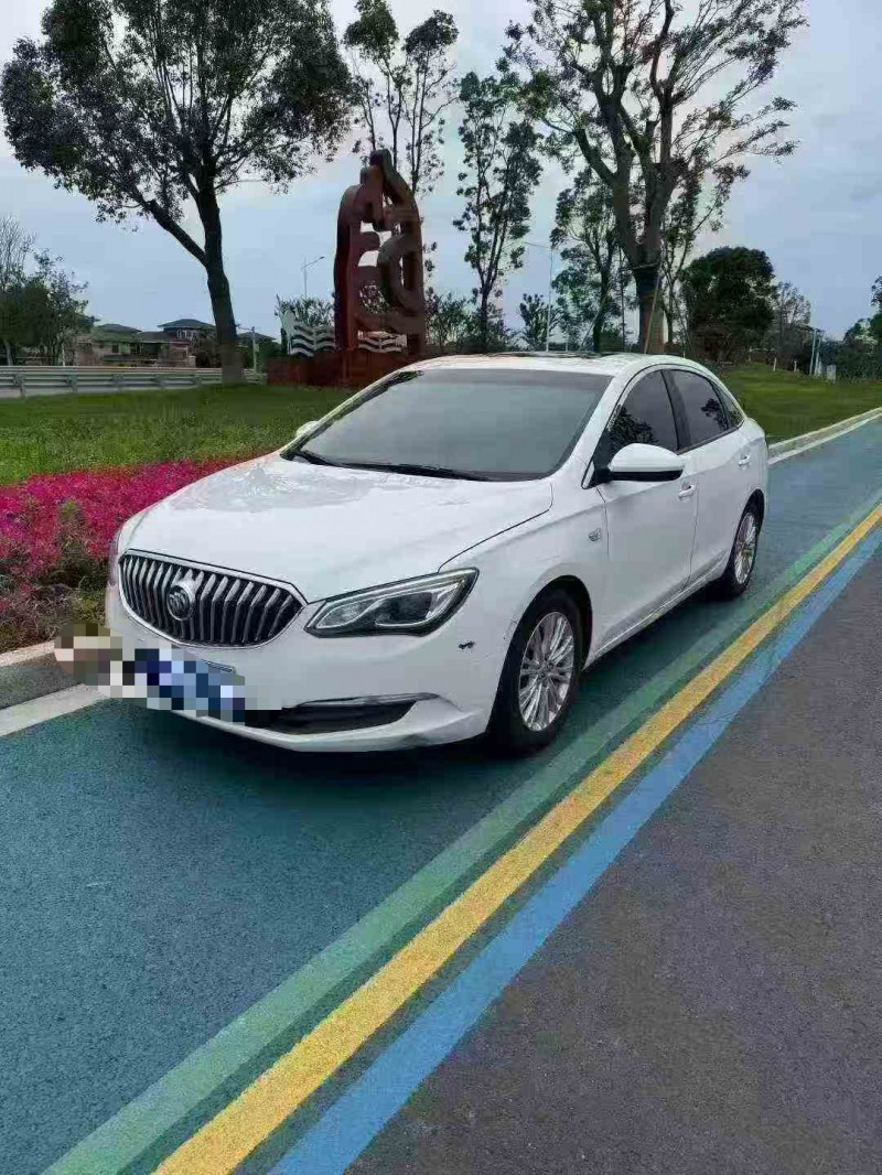 苏州16年别克英朗2