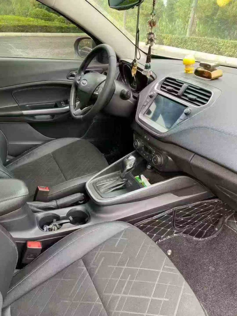 连云港20年福特福克斯5