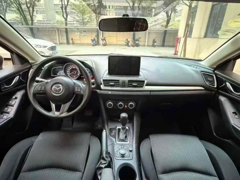 邯郸16年马自达昂克赛拉6