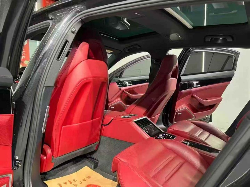 广州21年保时捷帕拉梅拉8