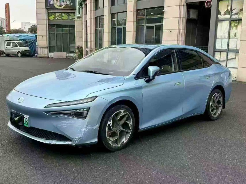 三明24年传祺埃安S2