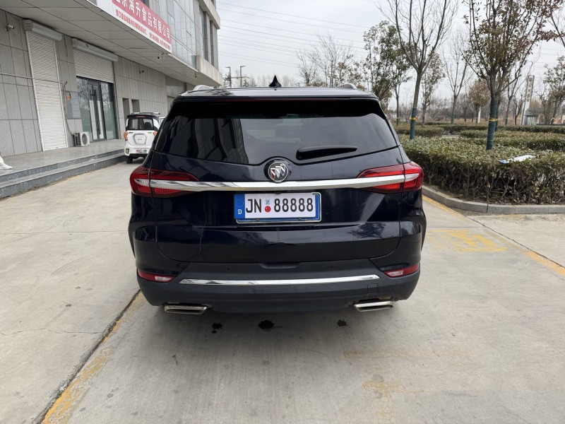 济宁22年别克昂科旗9