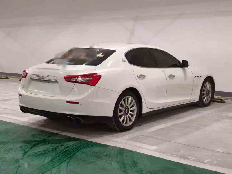 重庆16年玛莎拉蒂Ghibli8