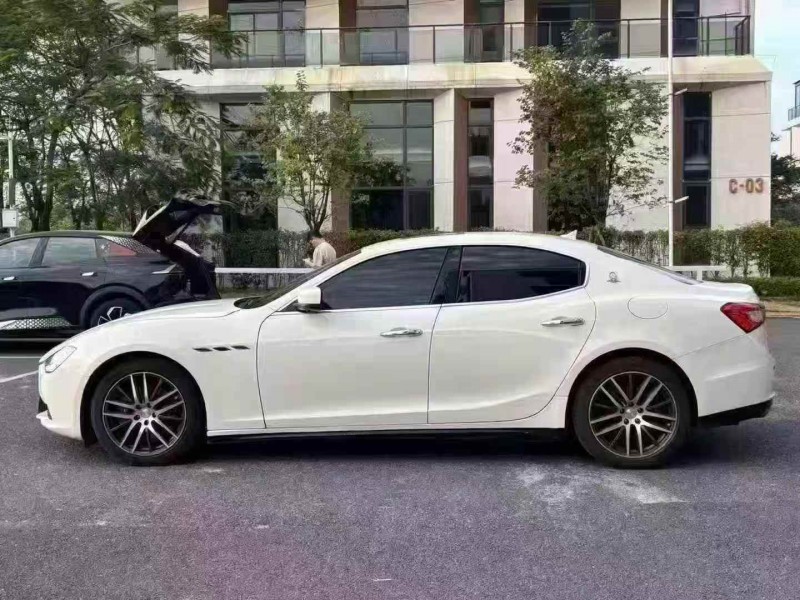 广州16年玛莎拉蒂Ghibli4