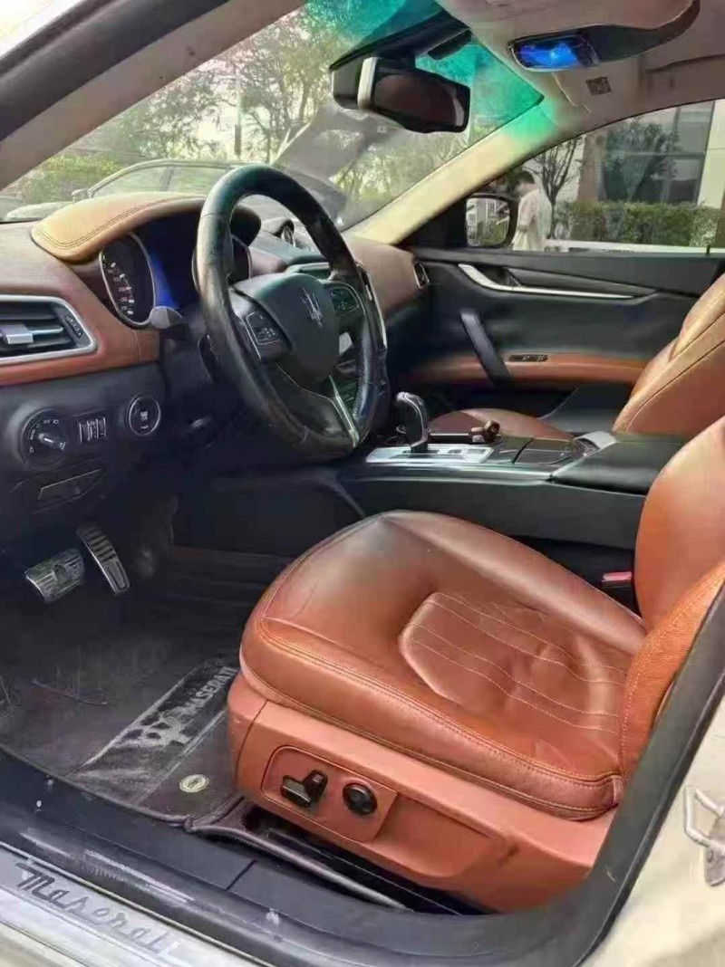 广州16年玛莎拉蒂Ghibli7