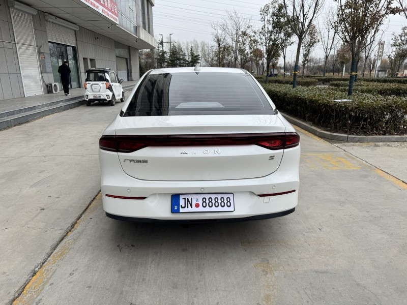 济宁23年传祺埃安S5809