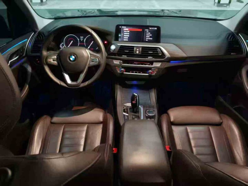 重庆19年宝马X34