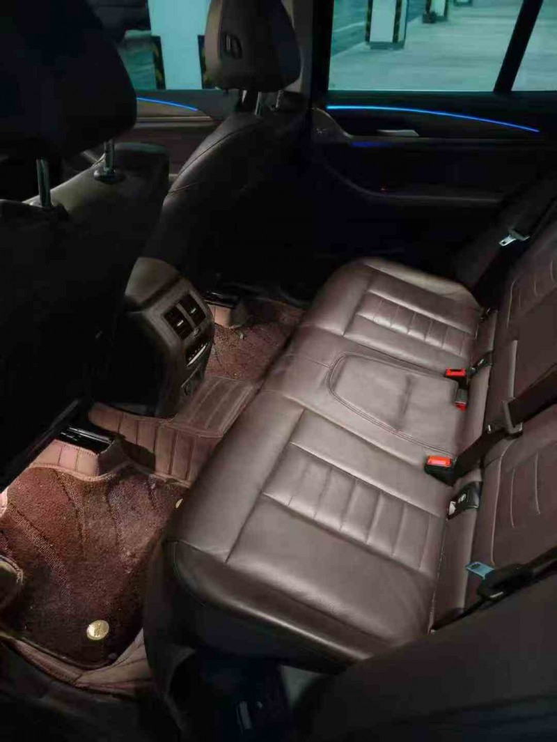 重庆19年宝马X37