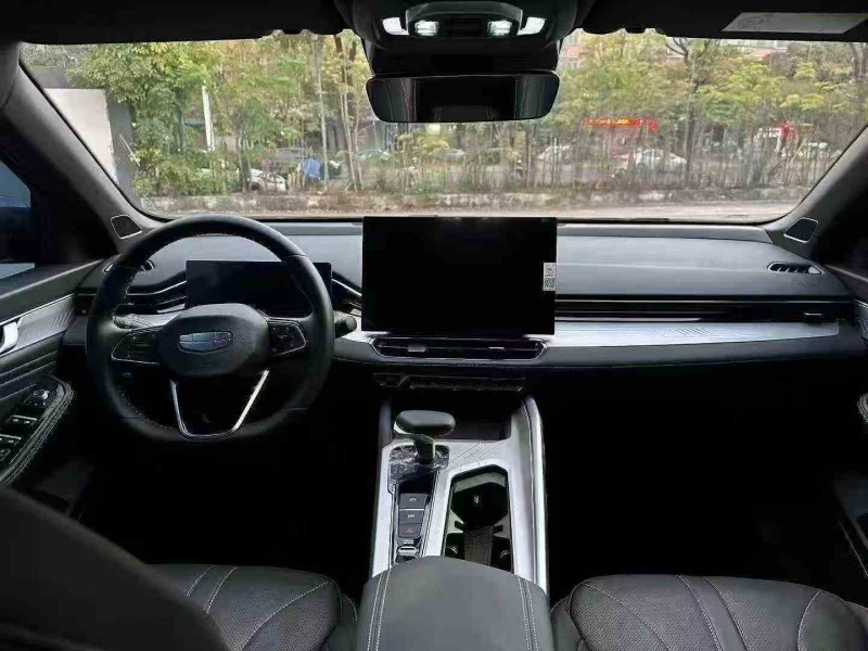 湛江25年吉利星瑞5