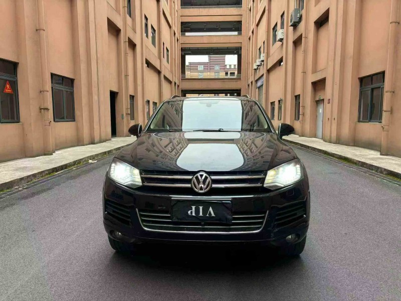 重庆12年大众途锐1