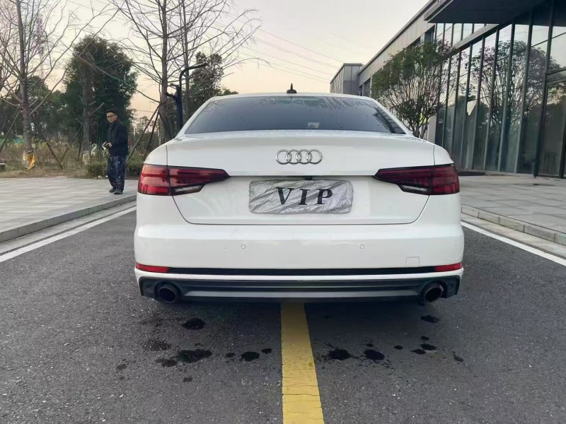 常德18年奥迪A4L7