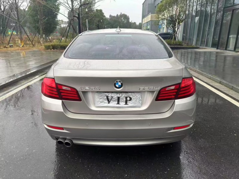 常德15年宝马5系8