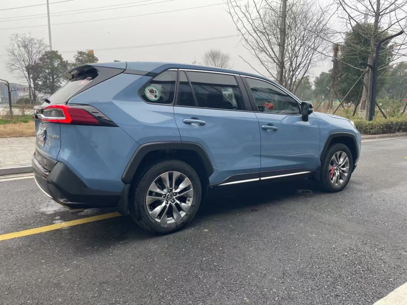 常德22年丰田威兰达5