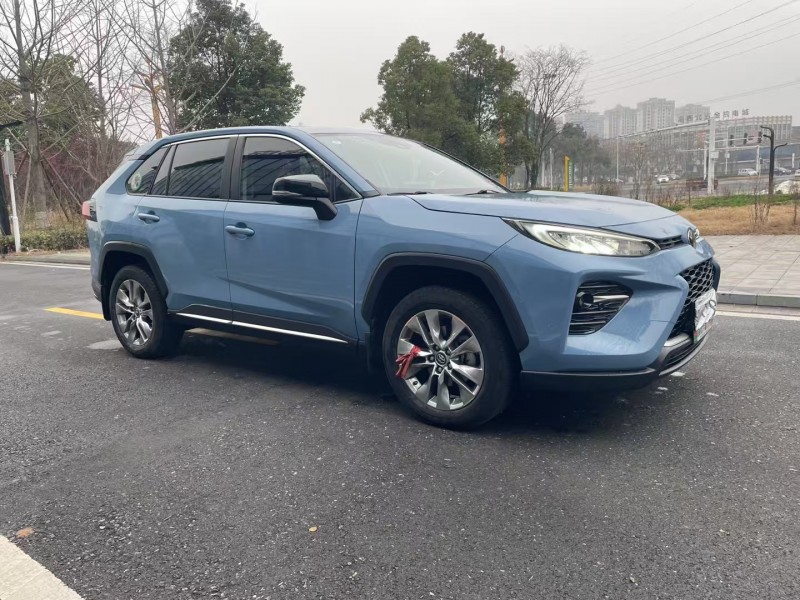 常德22年丰田威兰达9