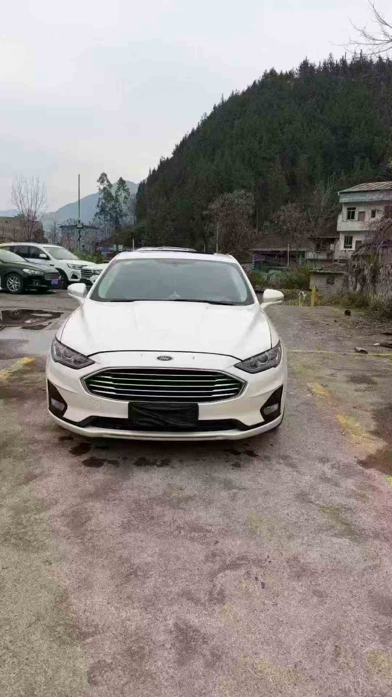 重庆19年福特蒙迪欧1