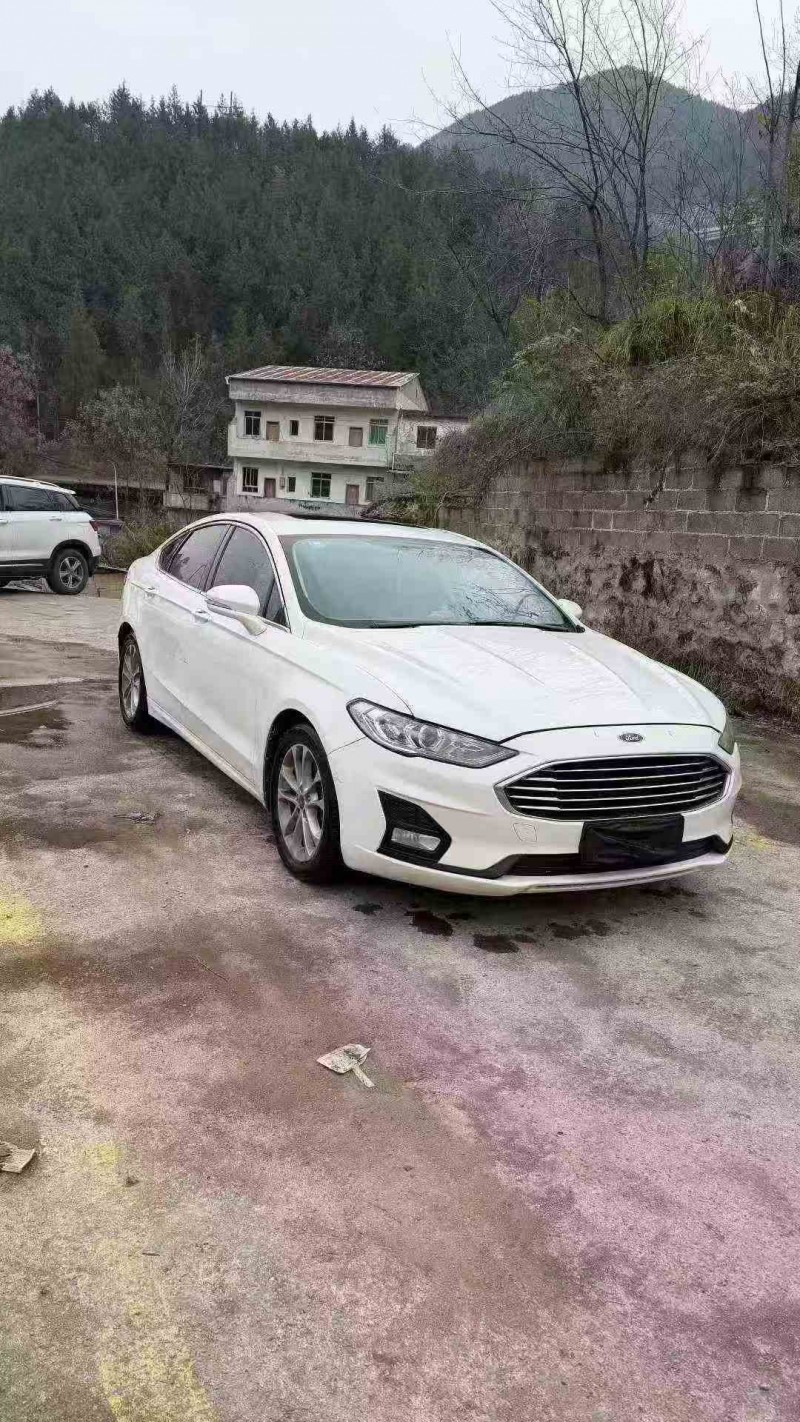 重庆19年福特蒙迪欧2