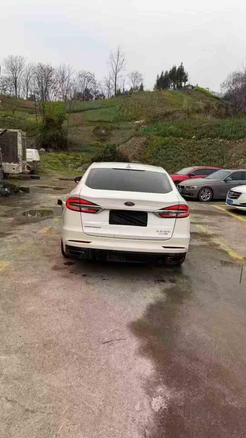 重庆19年福特蒙迪欧9