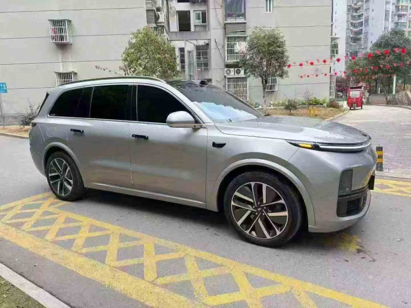 重庆23年理想L93