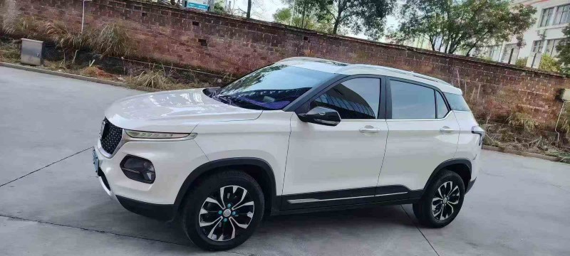 九江19年宝骏5102