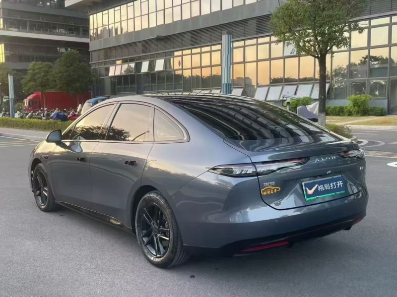 东莞25年传祺埃安RT8