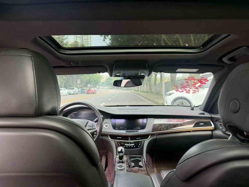 重庆22年凯迪拉克CT64