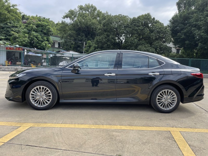 中山25年丰田凯美瑞3