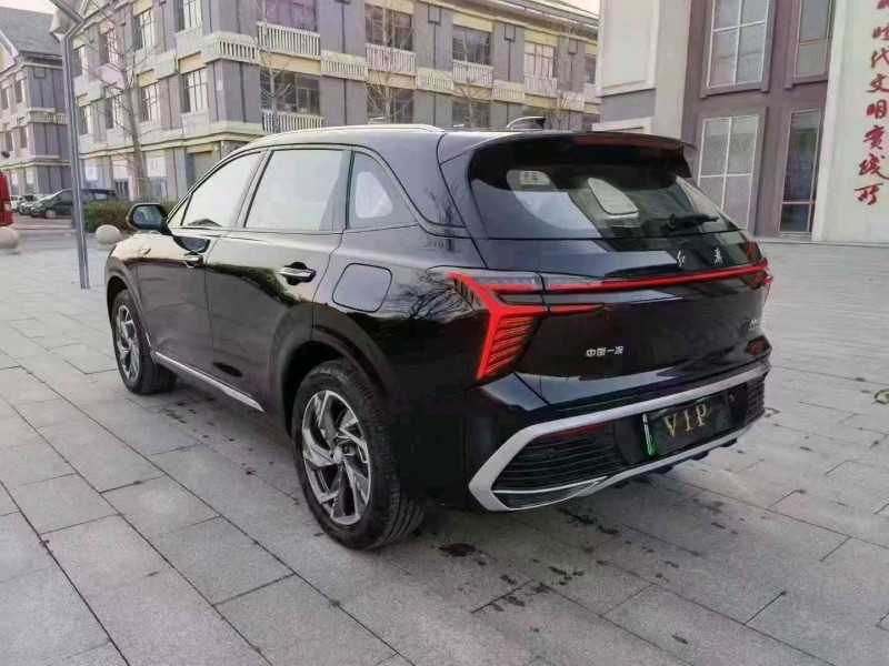 菏泽25年红旗HS35