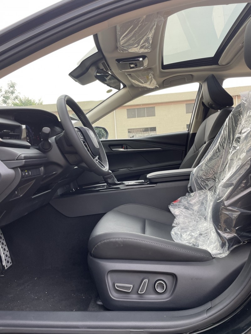 中山25年丰田凯美瑞8