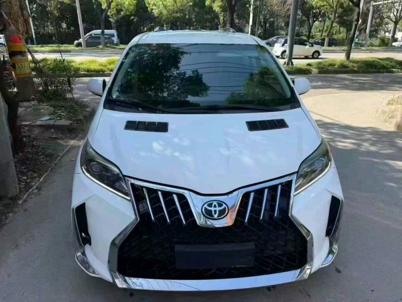 金华16年丰田塞纳6