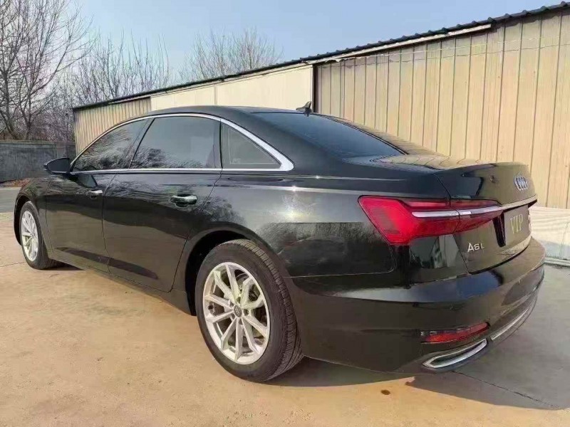 济宁19年奥迪A6L8