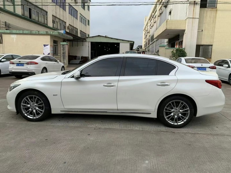中山18年英菲尼迪Q503