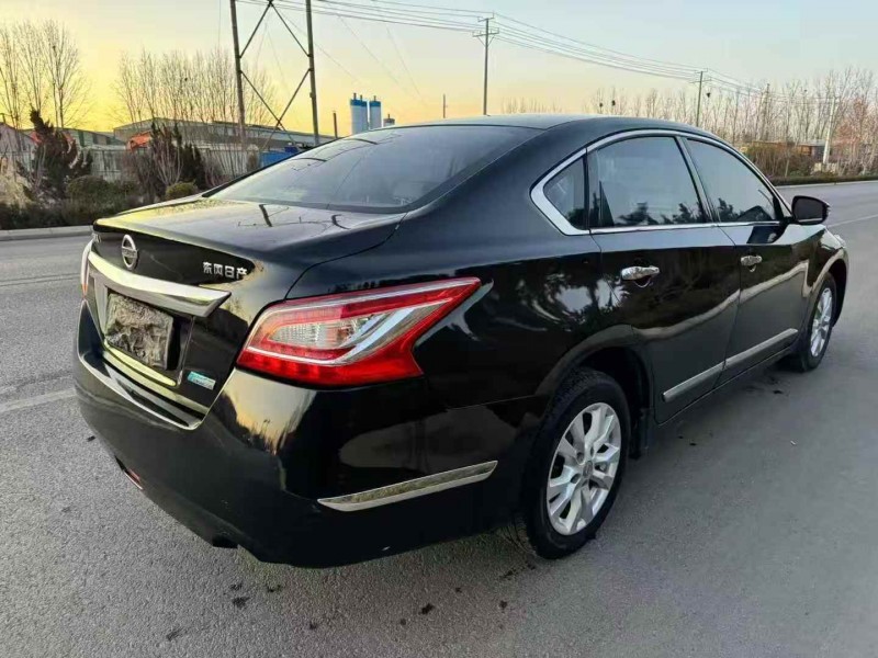 潍坊16年日产天籁6