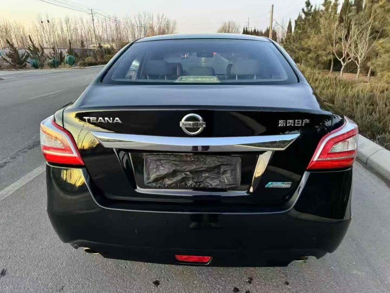 潍坊16年日产天籁8