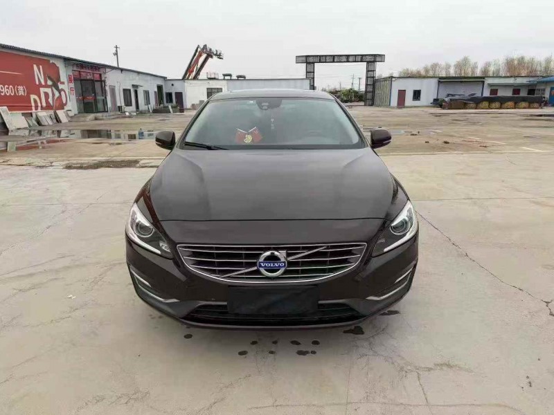 东营16年沃尔沃S60L1