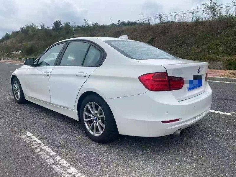 济宁13年宝马3系7