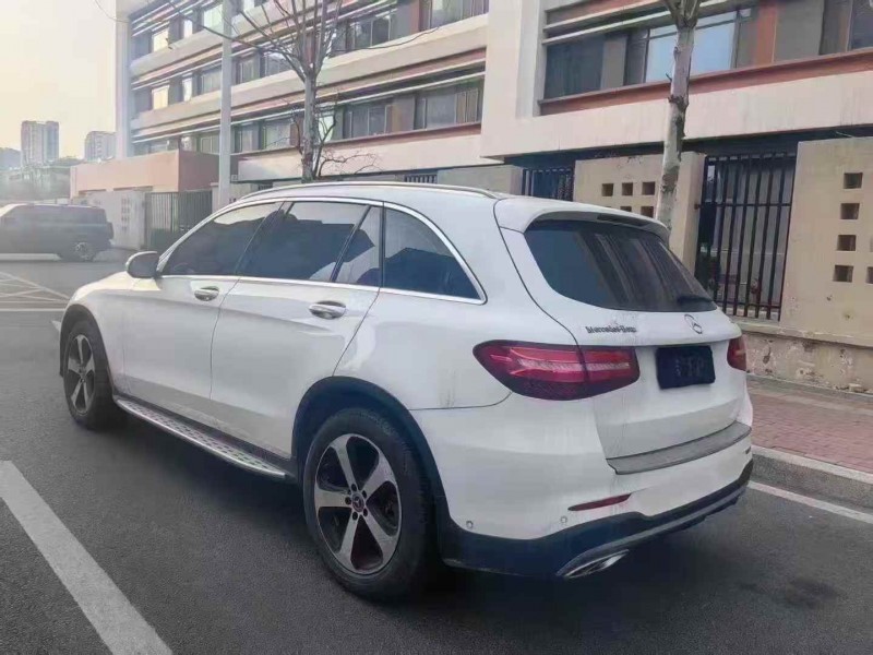 枣庄17年奔驰GLC8