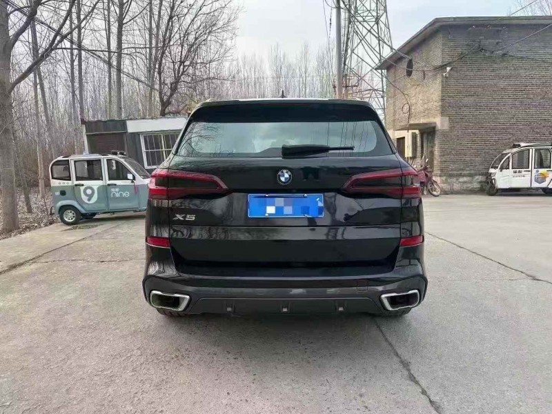东营22年宝马X59