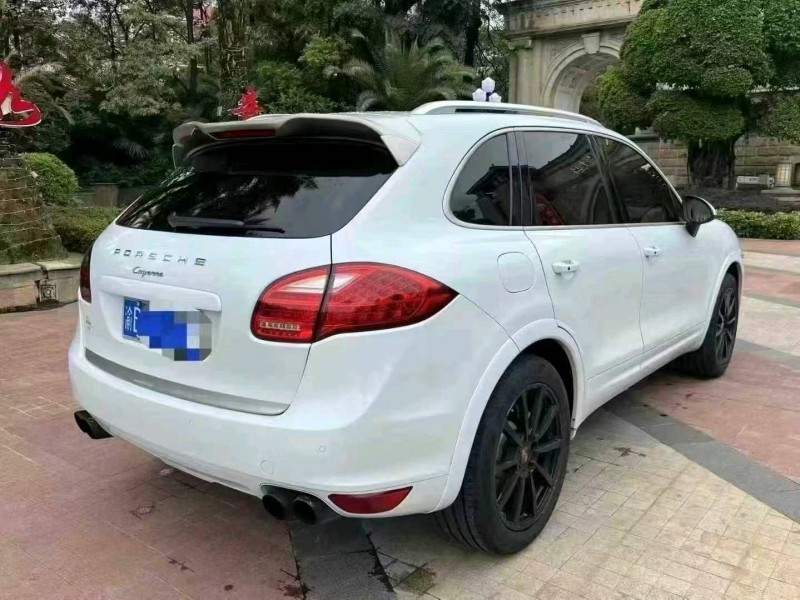 广州14年保时捷卡宴7