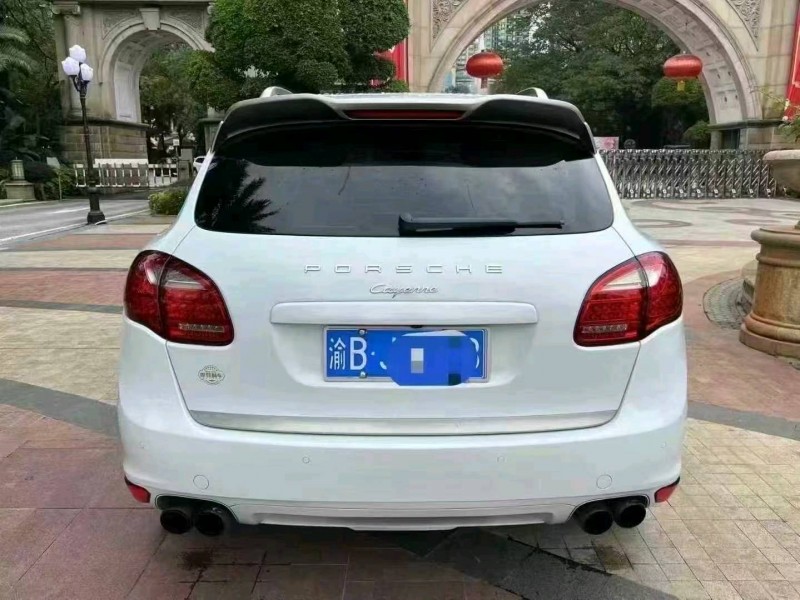 广州14年保时捷卡宴8